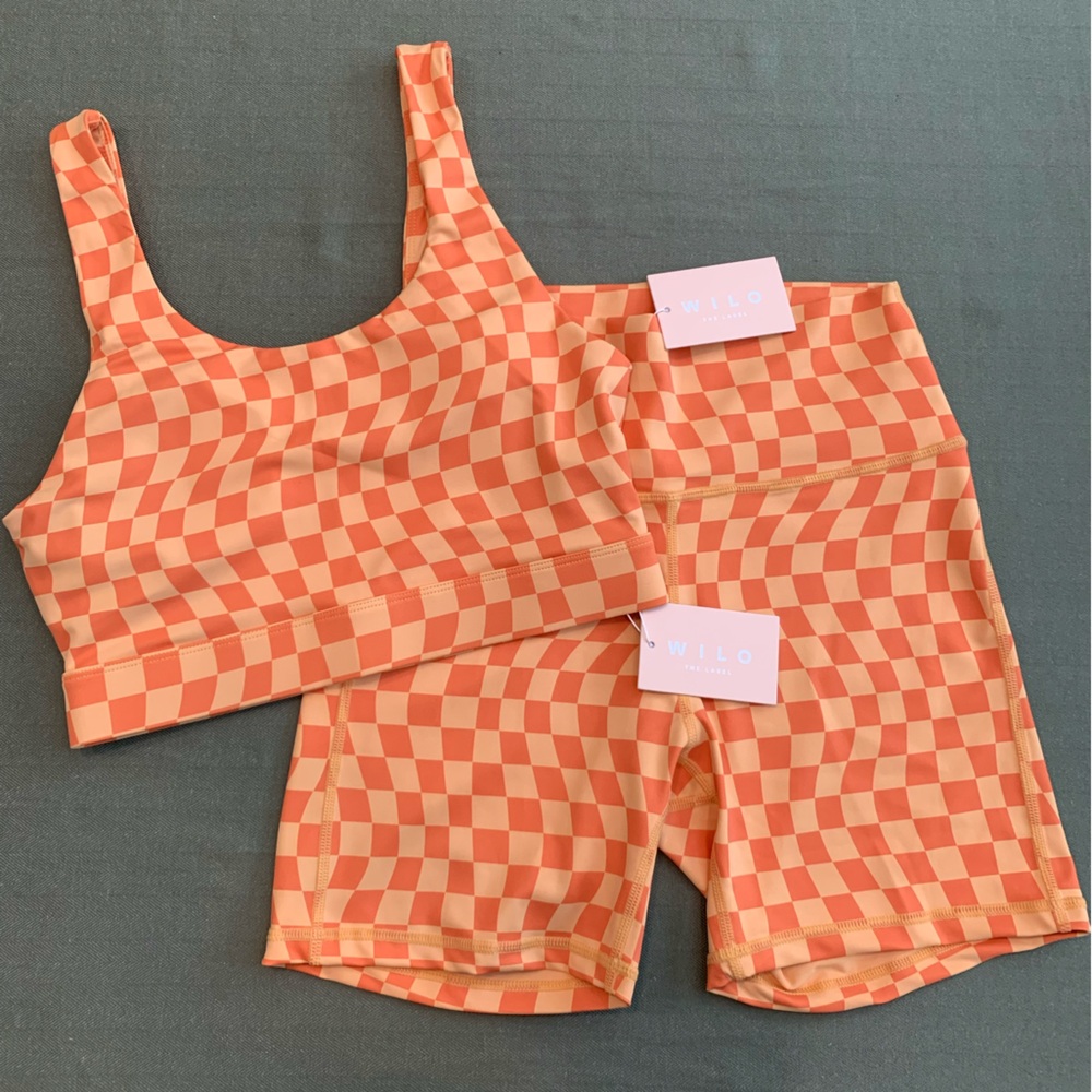 Wilo The Label Wave Checker Print Sports Bra & Biker Shorts Matching Set